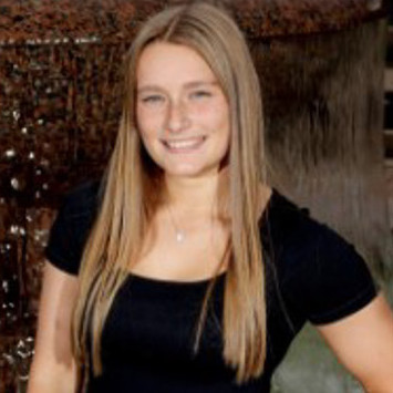 Abbie Smith Headshot