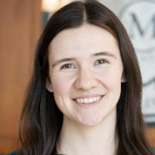 Caitlin Balgeman Headshot