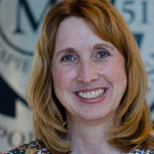 Donna Rund Headshot